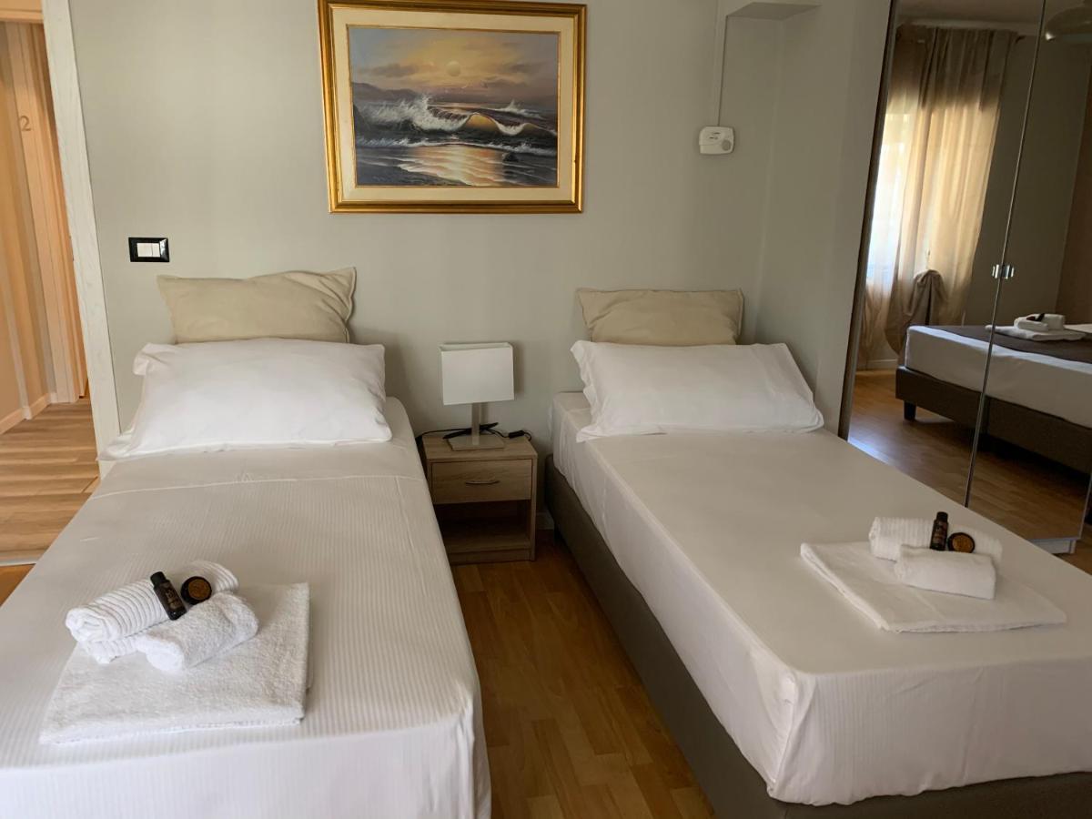 Domus Fieschi Rooms Генуя Екстер'єр фото