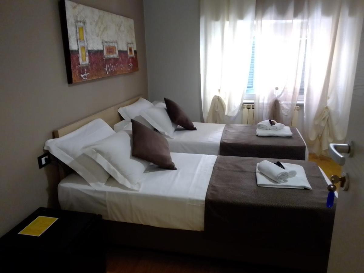 Domus Fieschi Rooms Генуя Екстер'єр фото